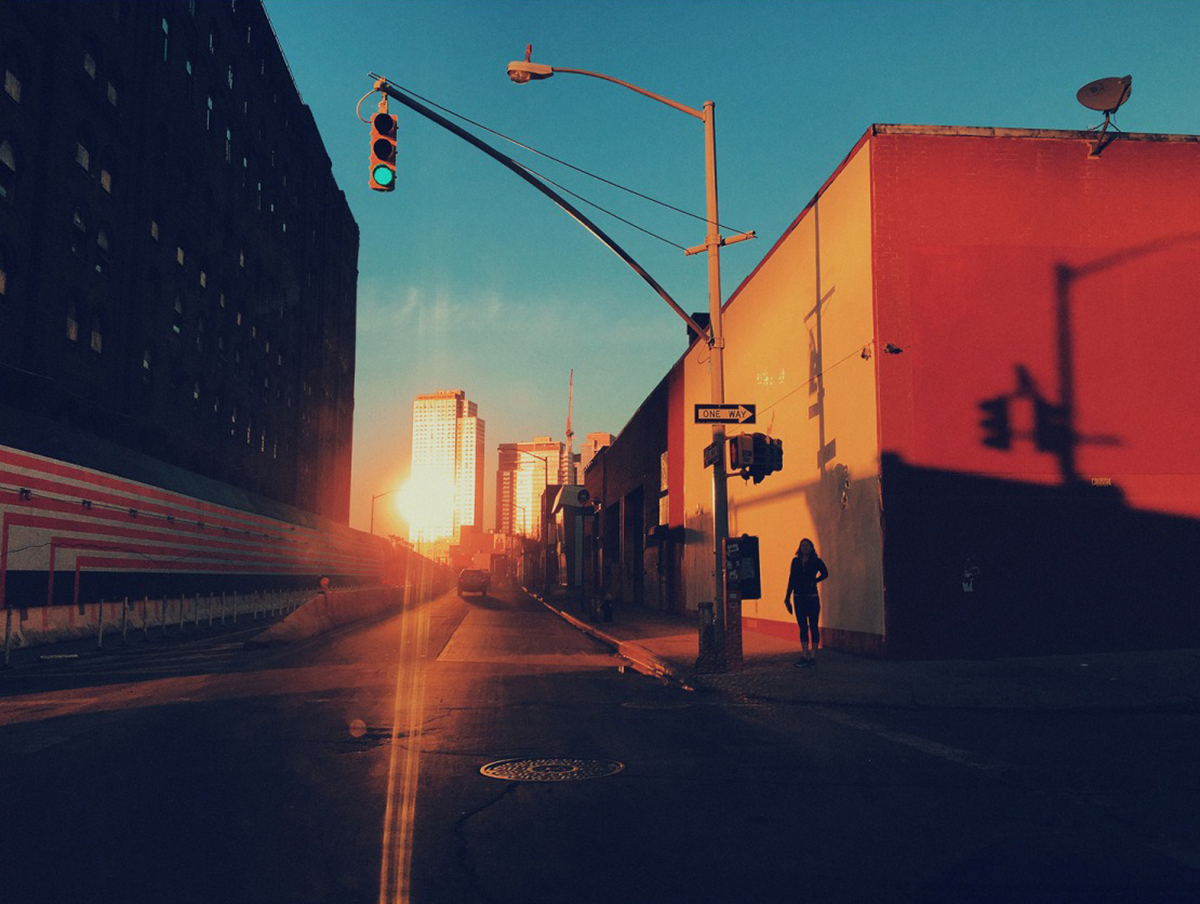 Sunset on Kent Avenue and South 3rd in Williamsburg | Christopher Anderson, New York 2016