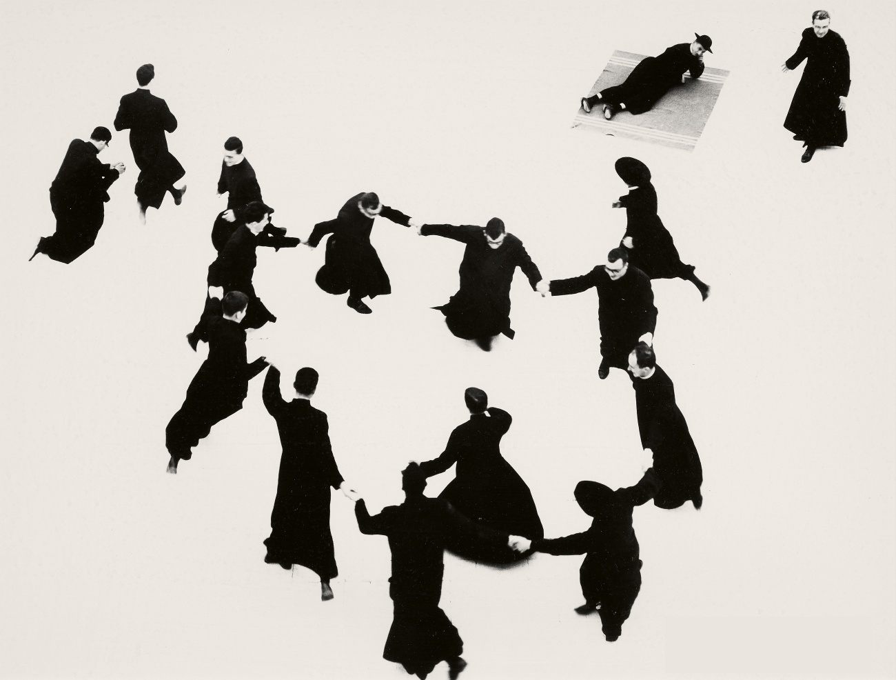 There are no hands to caress my face | Mario Giacomelli